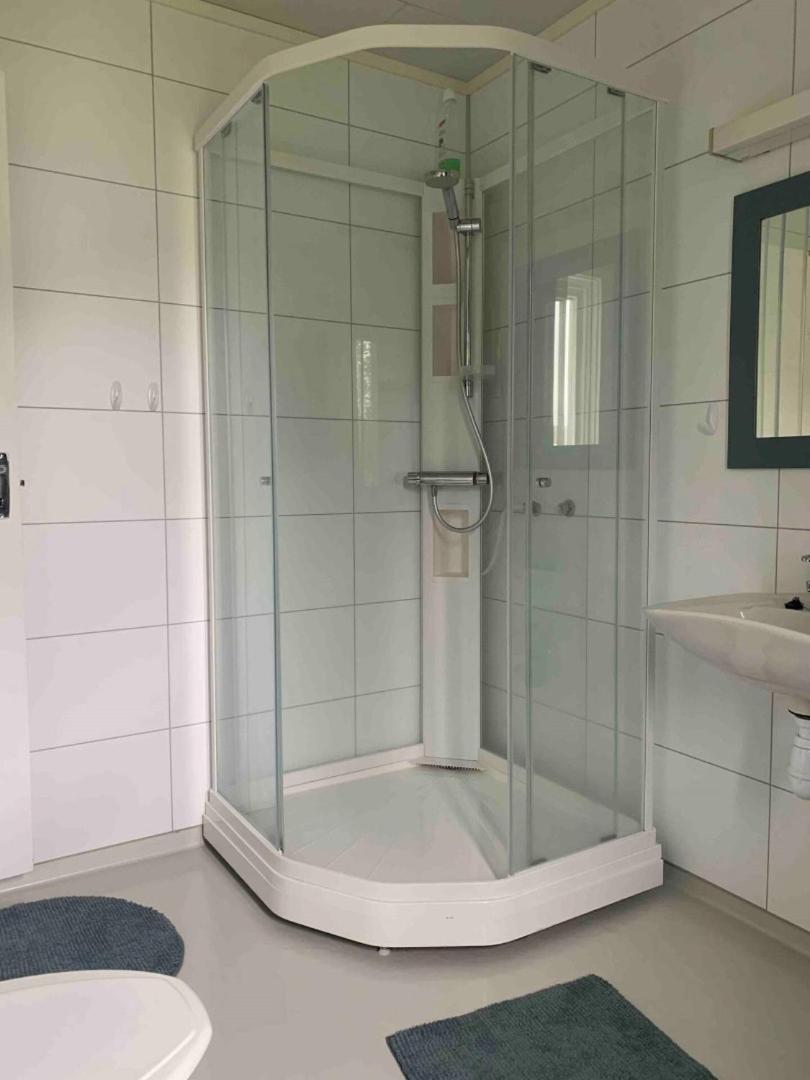 Leilighet Med Balkong Og Havutsikt Pa Napp. Extérieur photo